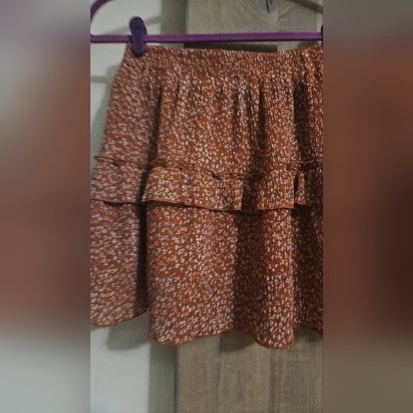 PAPER CRANE Smocked ruffle layer mini skirt. Rust/blue. Size small NWT - Picture 3 of 10